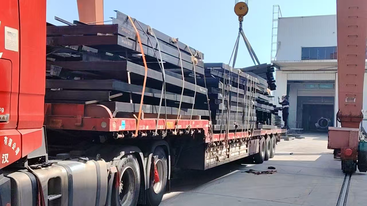 高效协同 专业承运｜我司圆满完成 20 车槽钢长沙至成都专线运输任务